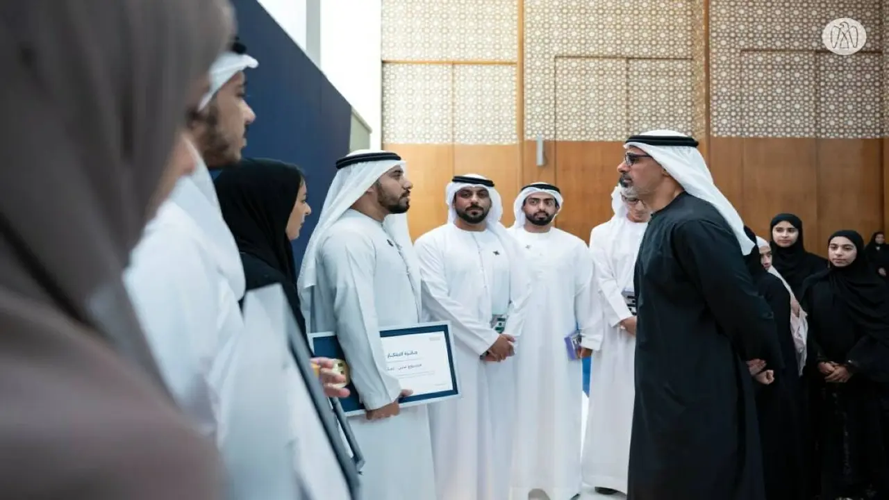 خالد بن محمد يلتقي بالفائزين في جوائز صندوق خليفة لريادة الأعمال